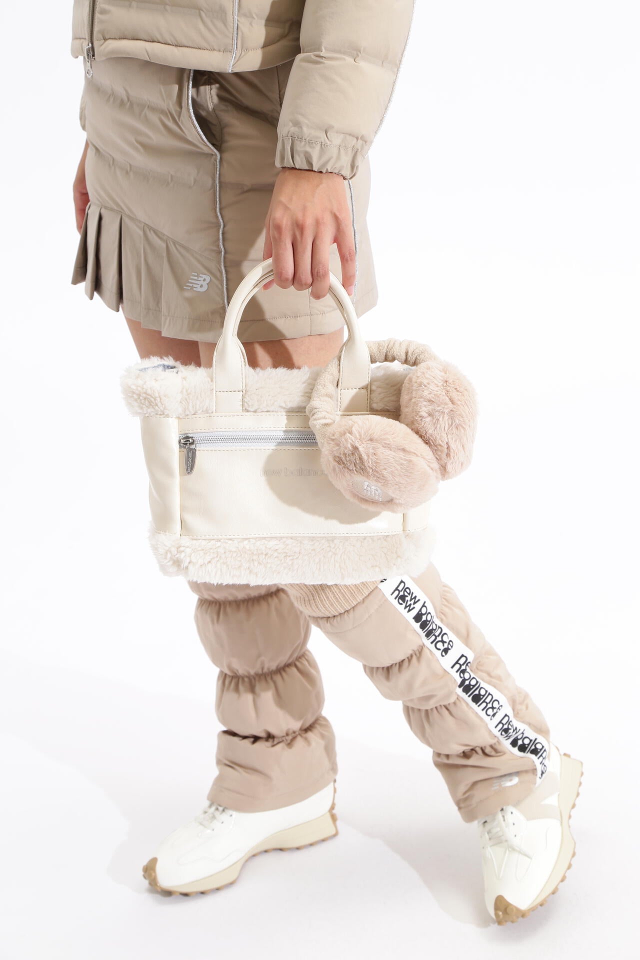 美品】1度のみ使用 GFORE モコモコ ゴルフカートバック ホワイト 美品