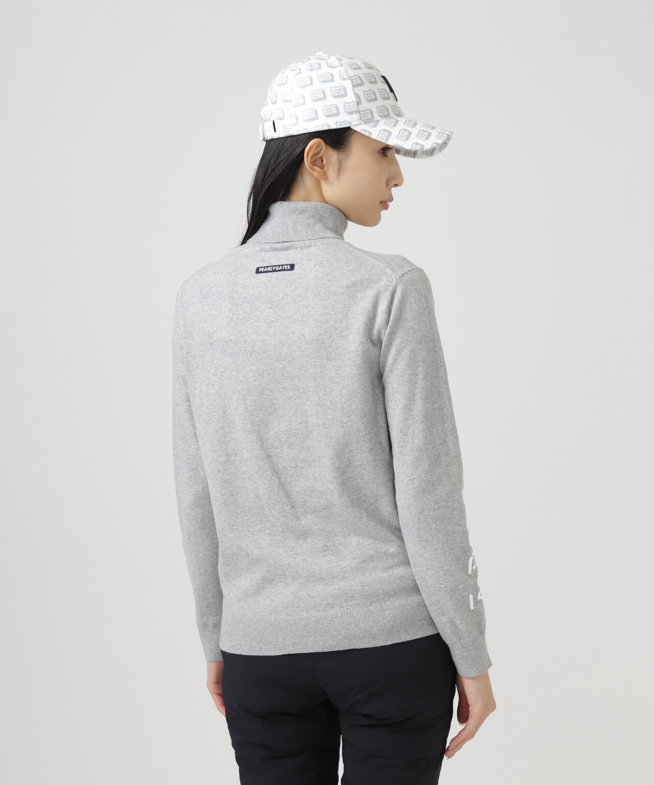 新品 パーリーゲイツ マスターバニー カシミヤ混 タートルネックニット