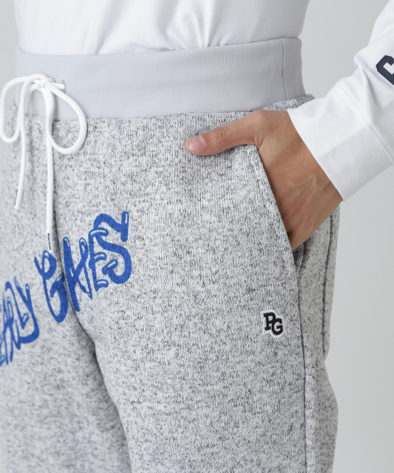 両面起毛ぷにぷにロゴ柄ジョガーパンツ | PEARLY GATES（パーリー