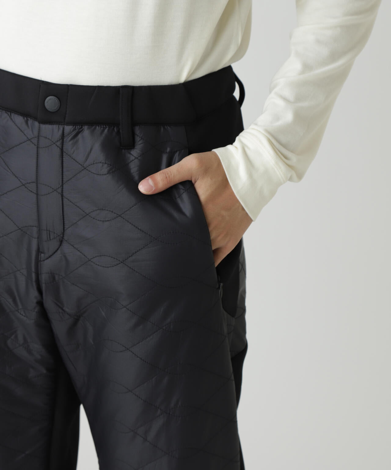 26年モデル パーリーゲイツ PERTEX QUANTUM中綿 セットアップ 黒