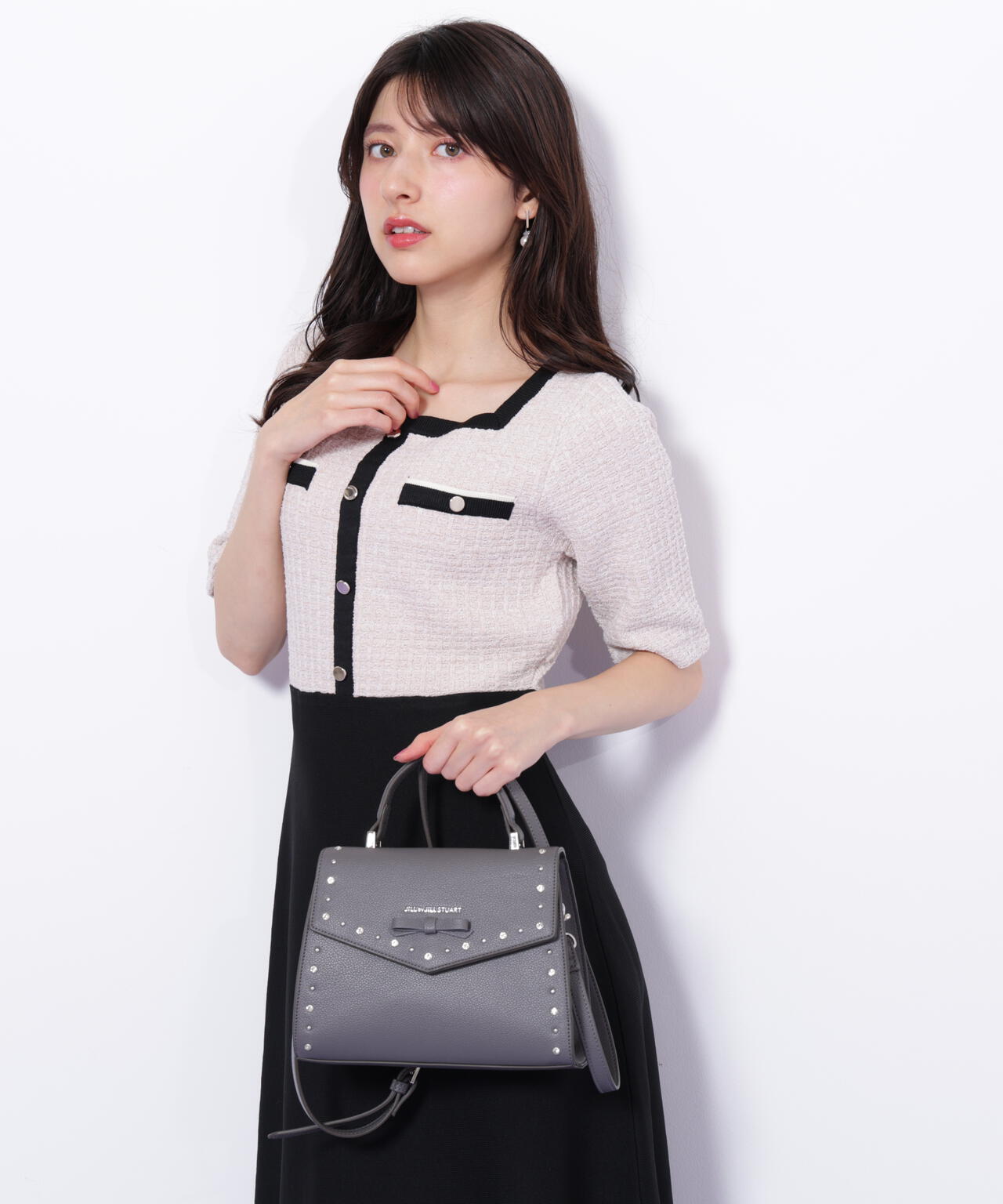 ビジュースタッズフラップショルダーバッグ | JILL by JILL STUART