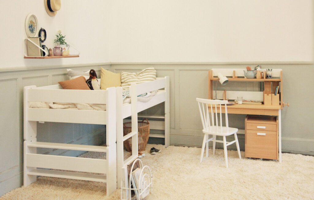 子ども部屋に組み替えられるベッドを - MOMO NATURAL
