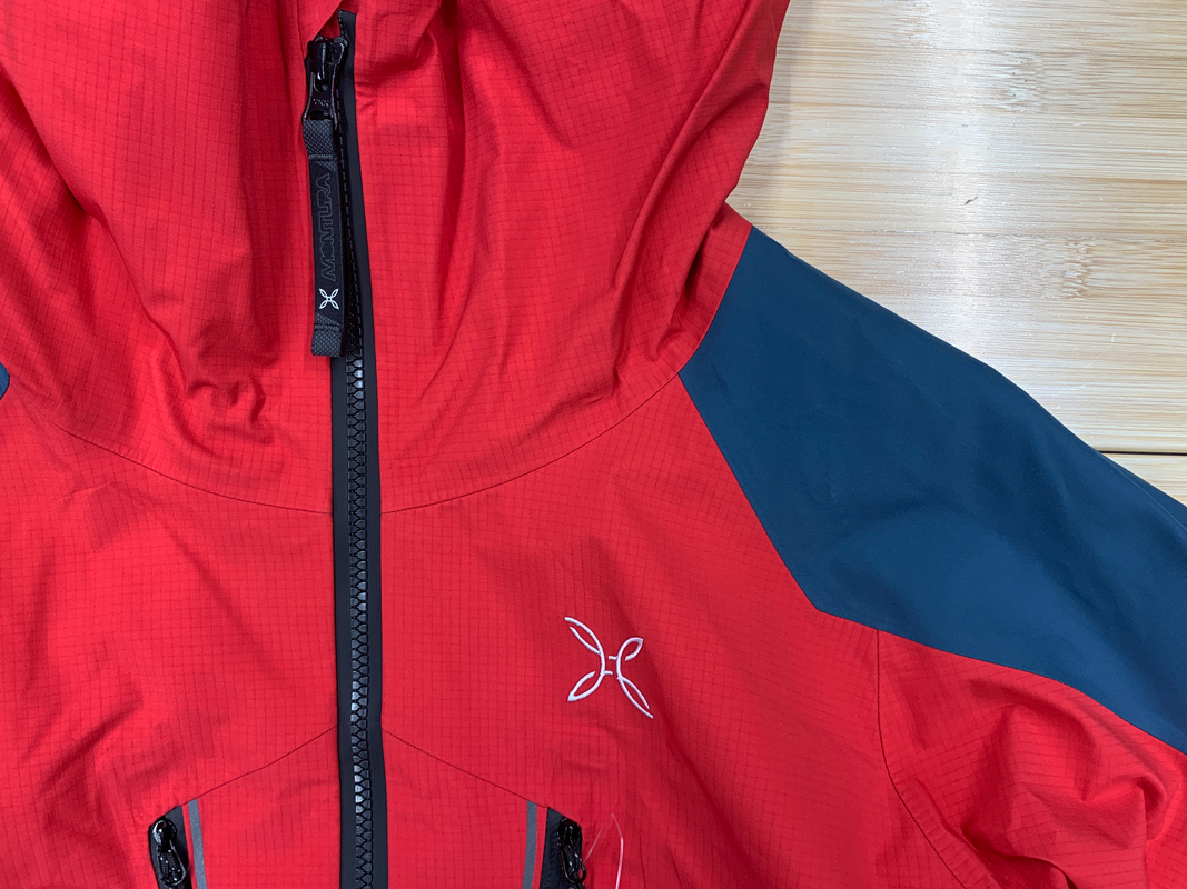 雪山仕様のハードシェルジャケット【MONTURA ST. ANTON PRO JACKET】