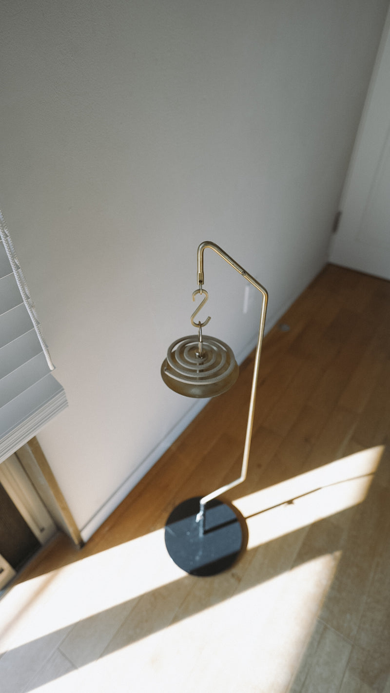 katori 真鍮の蚊取り線香立て – monarch works