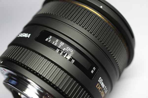 SIGMA 50mm F1.4 EX DG HSM レビュー | b's mono-log