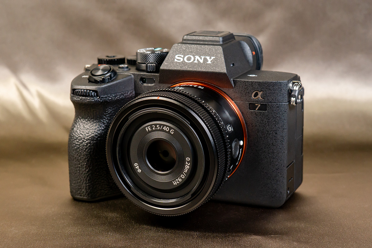 Sony FE 40mm F2.5 G | b's mono-log