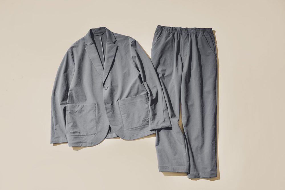 仕事も休日もこれ1着でOK」ニューバランス“NB GREY”のセットアップが