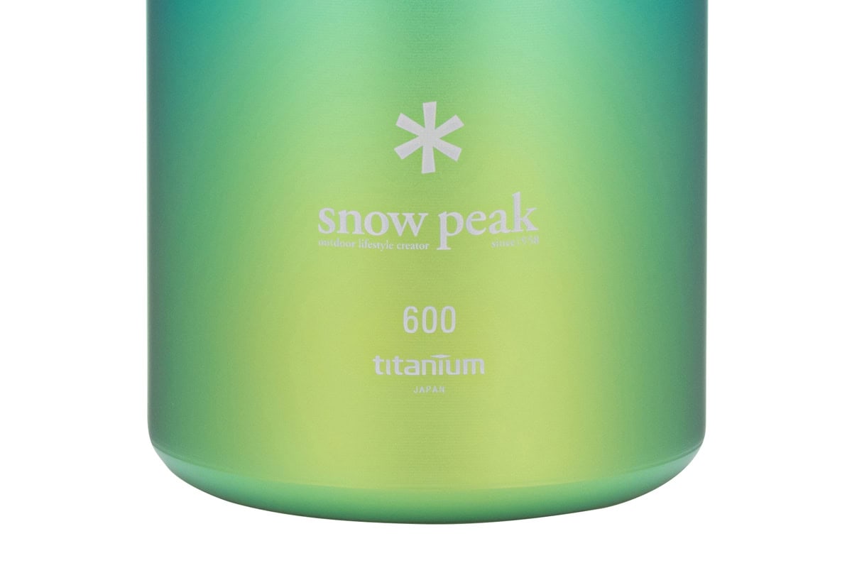 水筒に1.7万円は高い？】スノーピークの「世界初」チタンボトルが凄