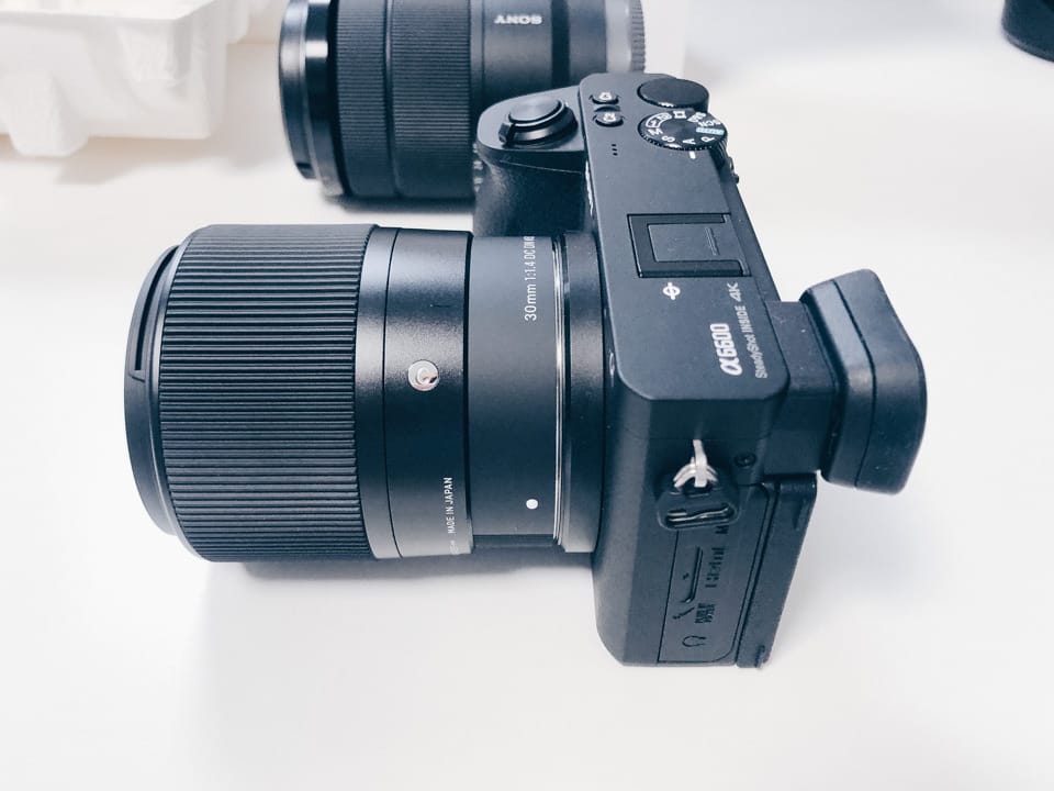 シグマ SIGMA 30mm F1.4 DC DN レビュー／小型・軽量でミラーレス一眼
