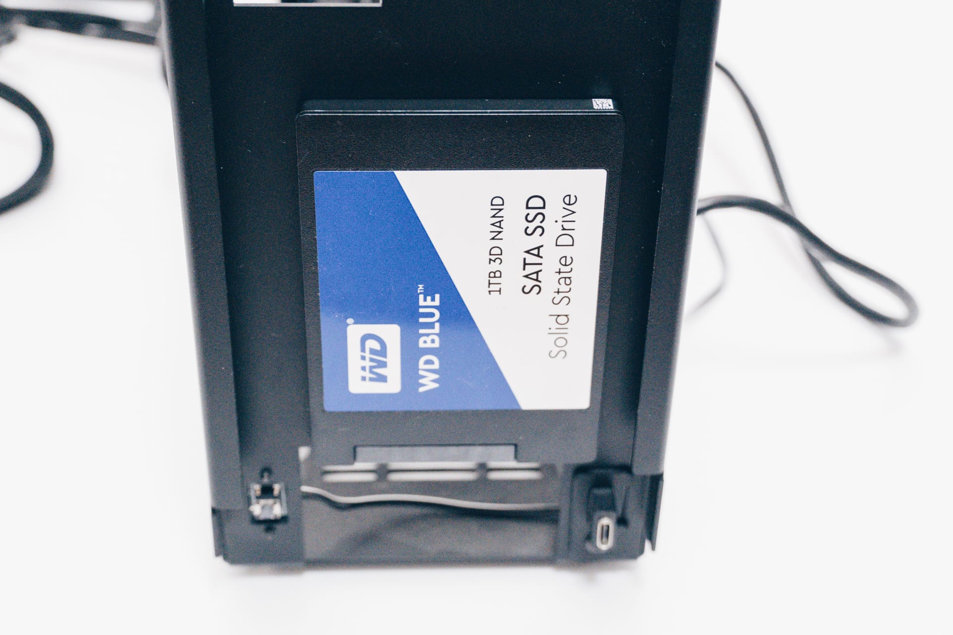 WD Blue 3D NAND SATA WDS100T2B0A レビュー／容量、速度、価格の