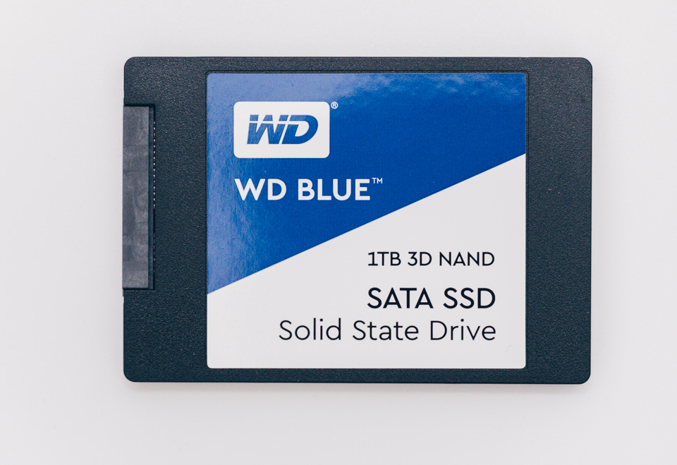 WD Blue 3D NAND SATA WDS100T2B0A レビュー／容量、速度、価格の