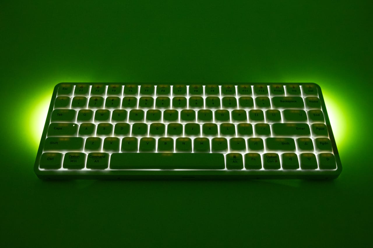 Lofree FLOW レビュー／ロープロファイルで至高の打鍵感を実現した