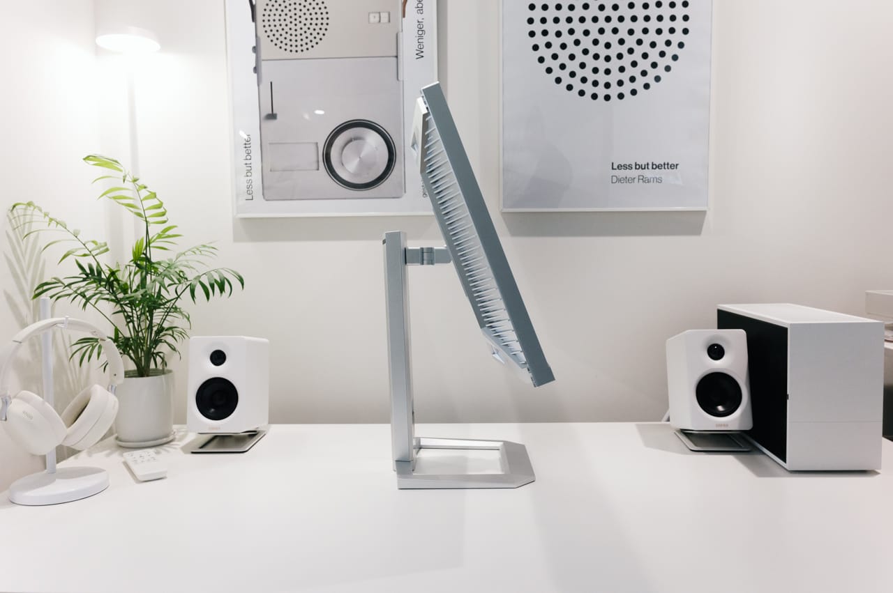 INNOCN 27M2V レビュー／圧倒的な映像美を誇るコスパ最強のMini-LED