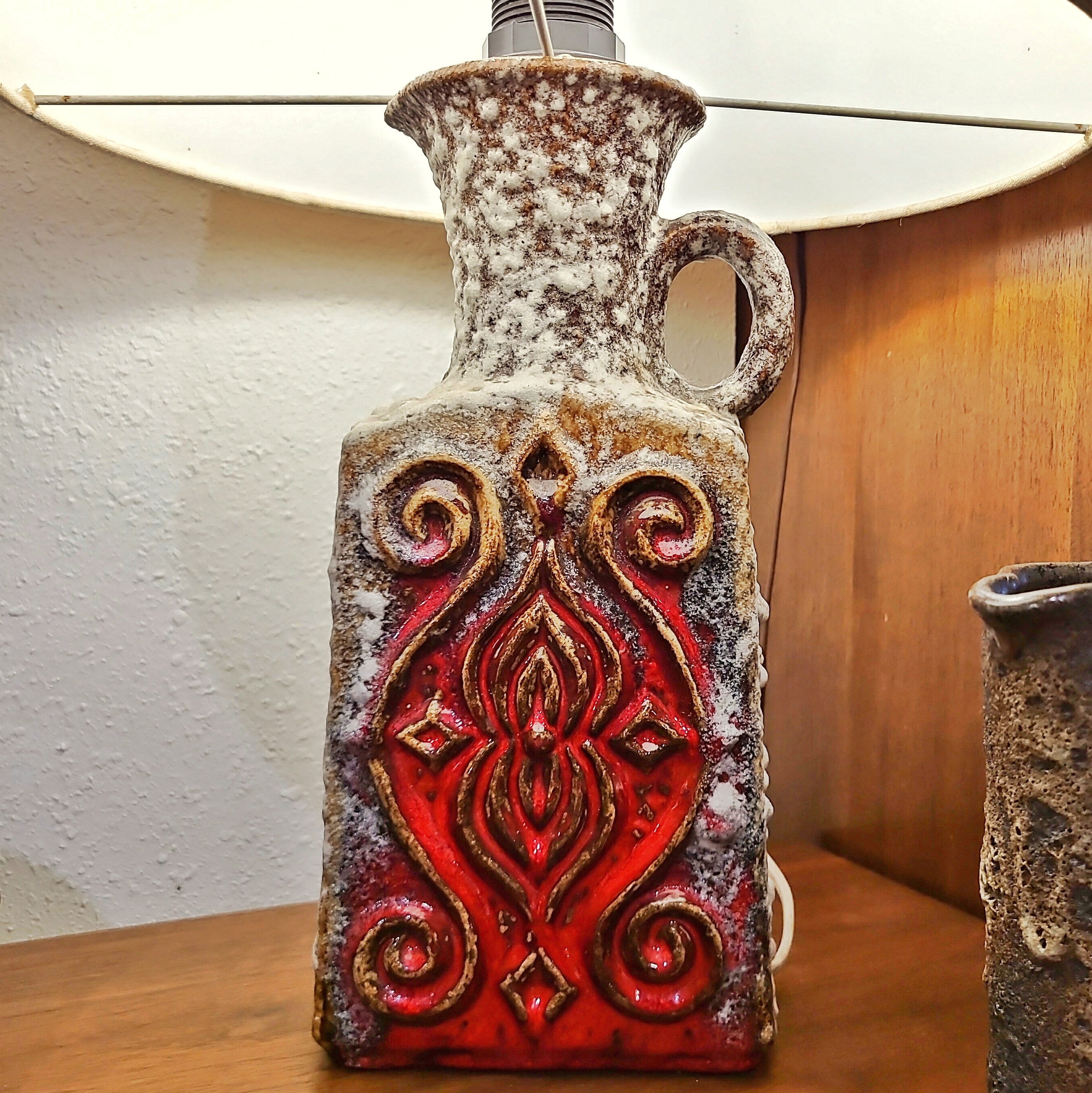 Ü-KERAMIK FAT-LAVA TABLE LAMP WITH PERIOD SHADE – MODERN REDUX