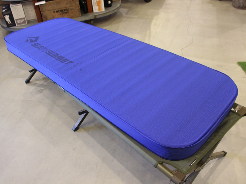 アウトドアインドア問わず使えるSEA TO SUMMITのコンフォート