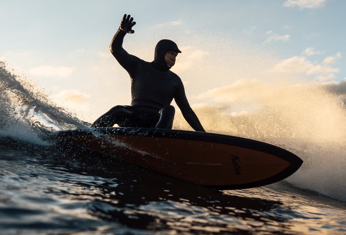 冬の装備でライトブレイク | MOANA COASTAL SERVICE