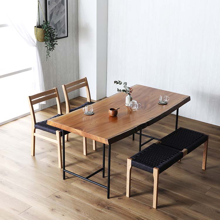 テーブル一点物のオーダーメイド品、重厚感あり高級感のあるテーブル