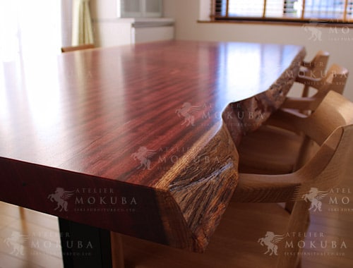 ダイニングテーブルxパープルハート【千葉県松戸市 個人住宅】パープル