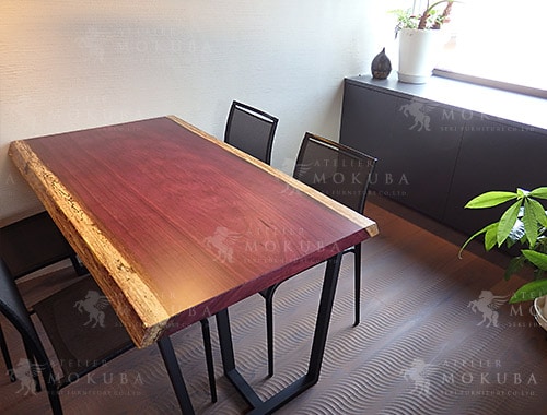 ダイニングテーブルxパープルハート【神奈川県横浜市 個人住宅