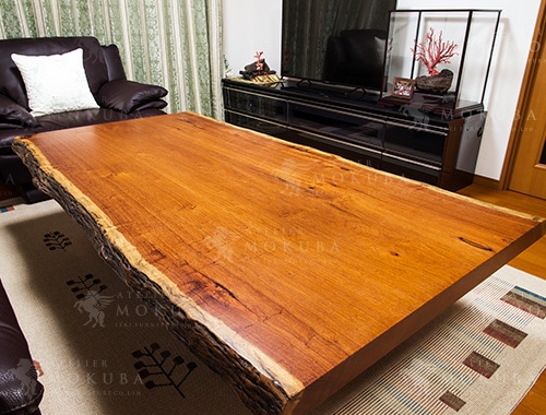 ローテーブルxカリン【福岡県 個人住宅】カリン一枚板ダイニング