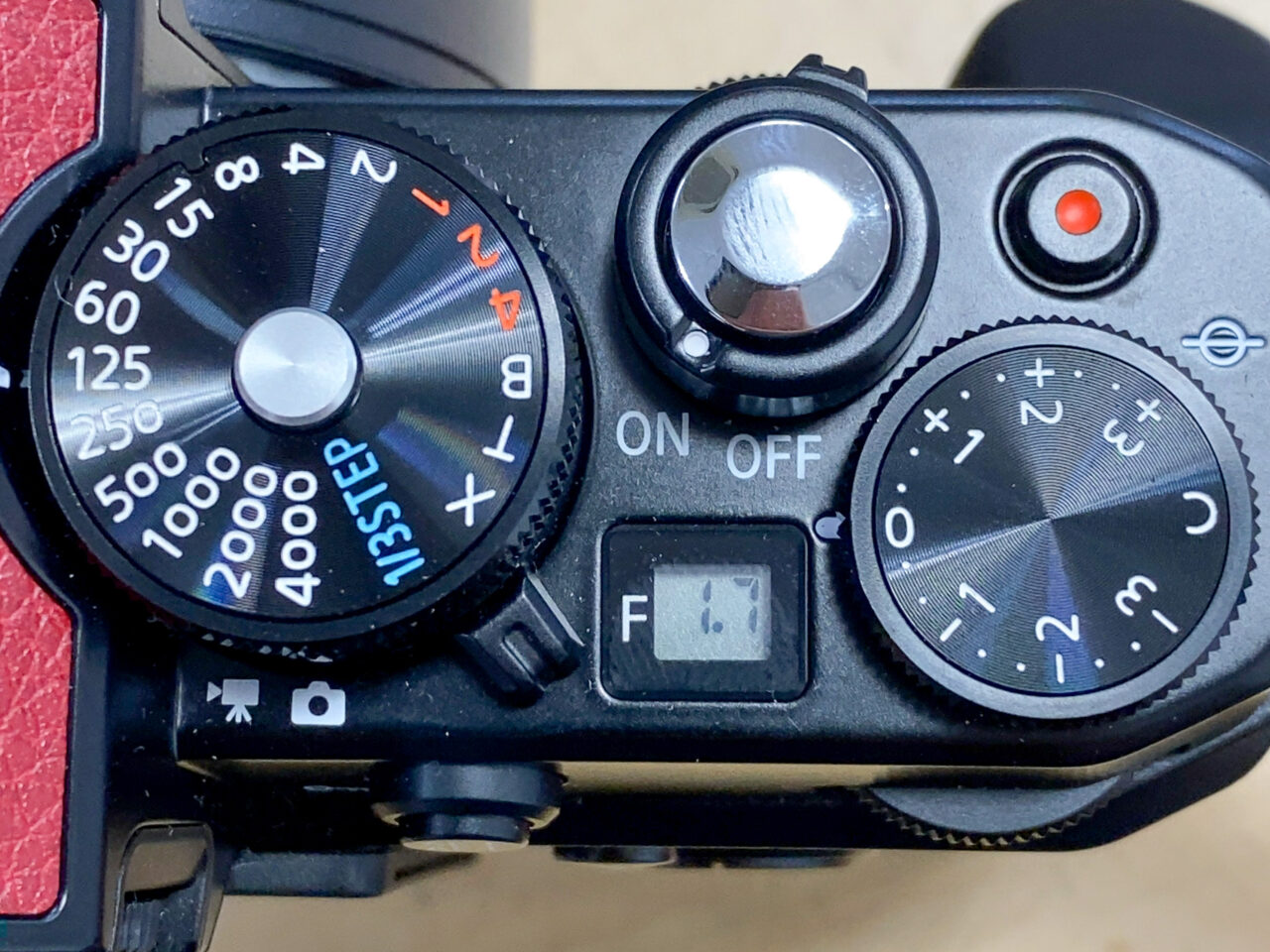 Nikon Zfc BlackEdition クリムゾンレッドのレビュー