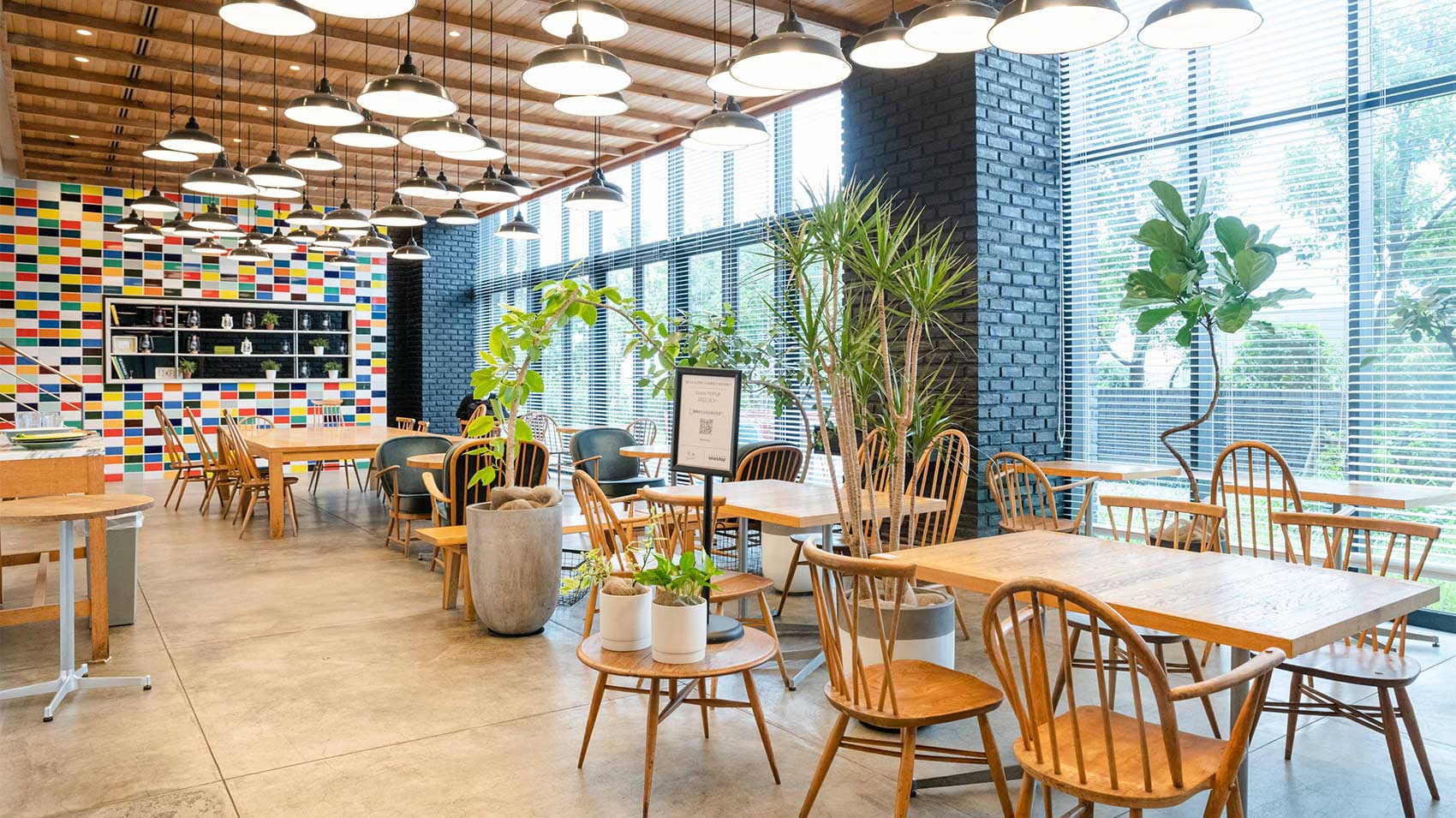 植物に囲まれて過ごすカフェタイム。「Green POP UP」で、人と緑が