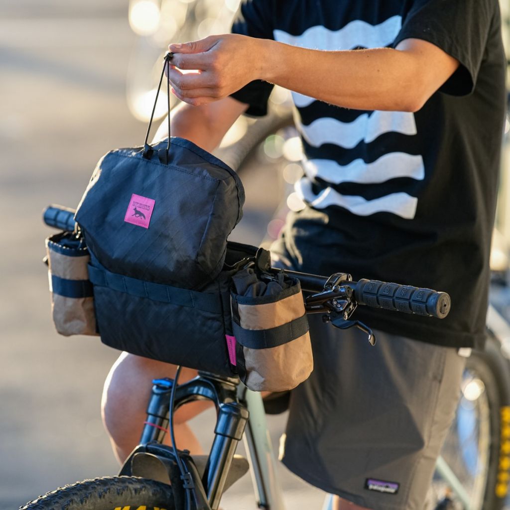 SWIFT INDUSTRIES CAPSTONE HANDLEBAR BAG (ECOPAK/BLACK) – BICYCLE