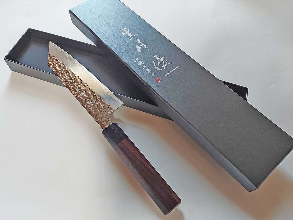 越前伝統工芸士「黒崎優」閃光・剣型文化165mm(粉末ハイス鋼・鎚目打