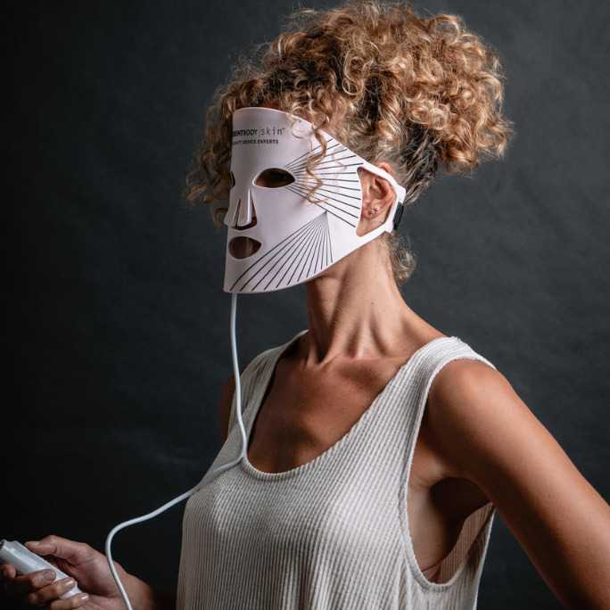 CURRENTBODY LEDライトセラピーマスク ｜ もりくみこ（くみんちゅ