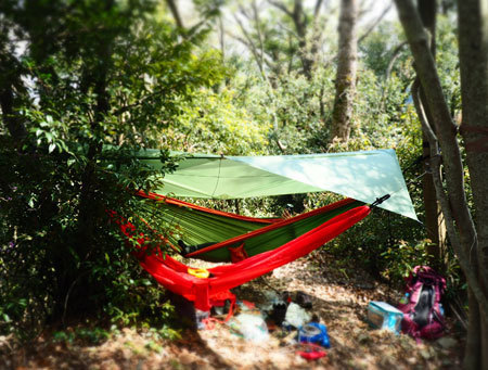 Exped：Solo Tarp（ハンモックに最適サイズ）: 自転車とアウトドア