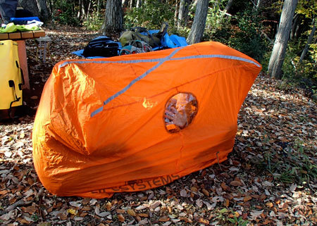 LIFESYSTEMS：ツェルト ブーシー2（サバイバルシェルター2）: 自転車と