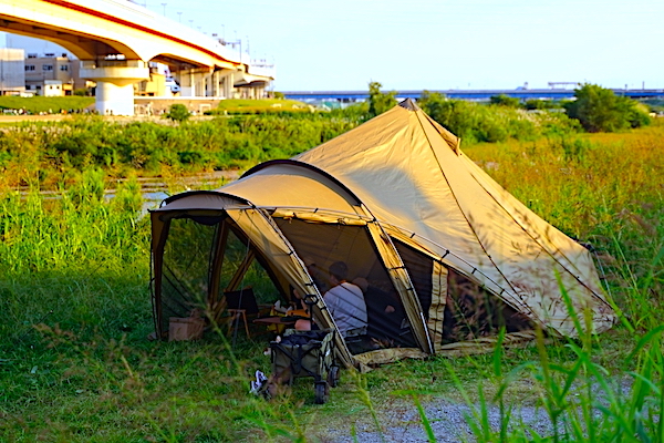 ゼインアーツ ロロ 設営レビュー。美しいデザインで居住性良くオススメ