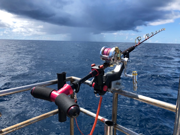 ゆる～り船から大物狙いの泳がせ釣り～著者のタックルのご紹介 in 沖縄