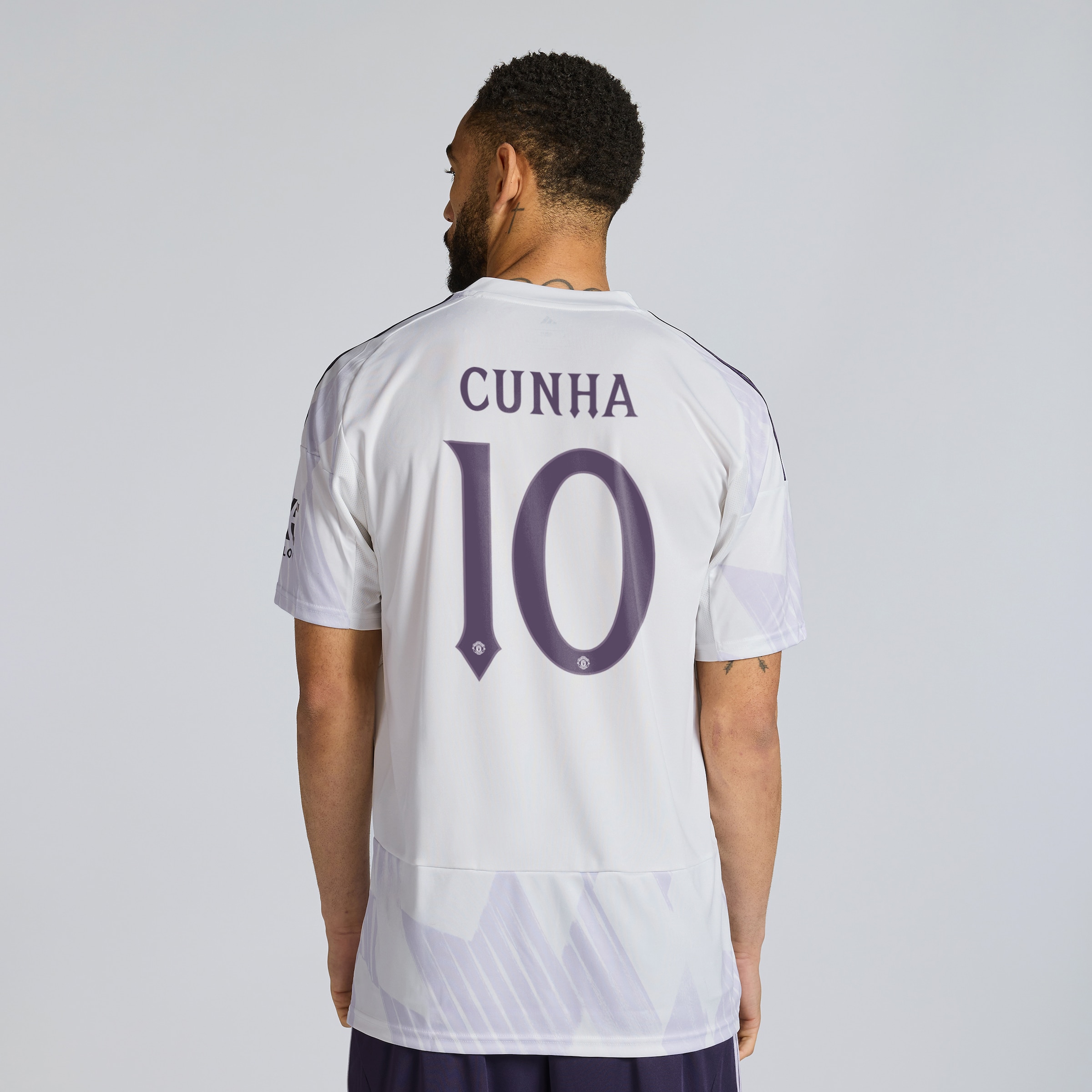 Buy Manchester United 25/26 Away Jersey with Cunha 10 Club
