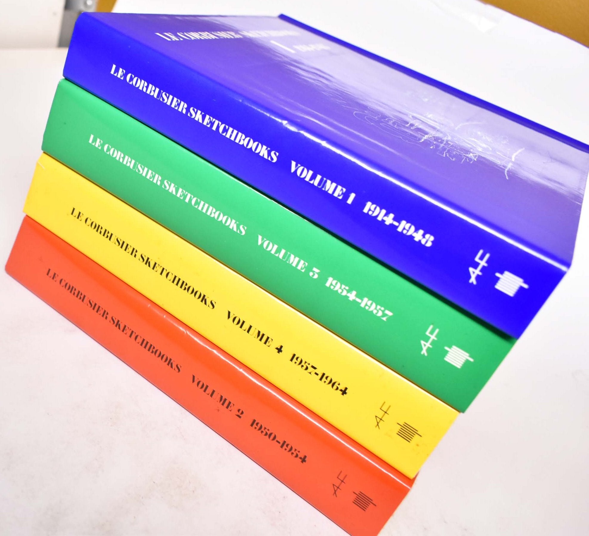 Le Corbusier Sketchbooks: Volumes 1-4 | Francoise de Franclieu