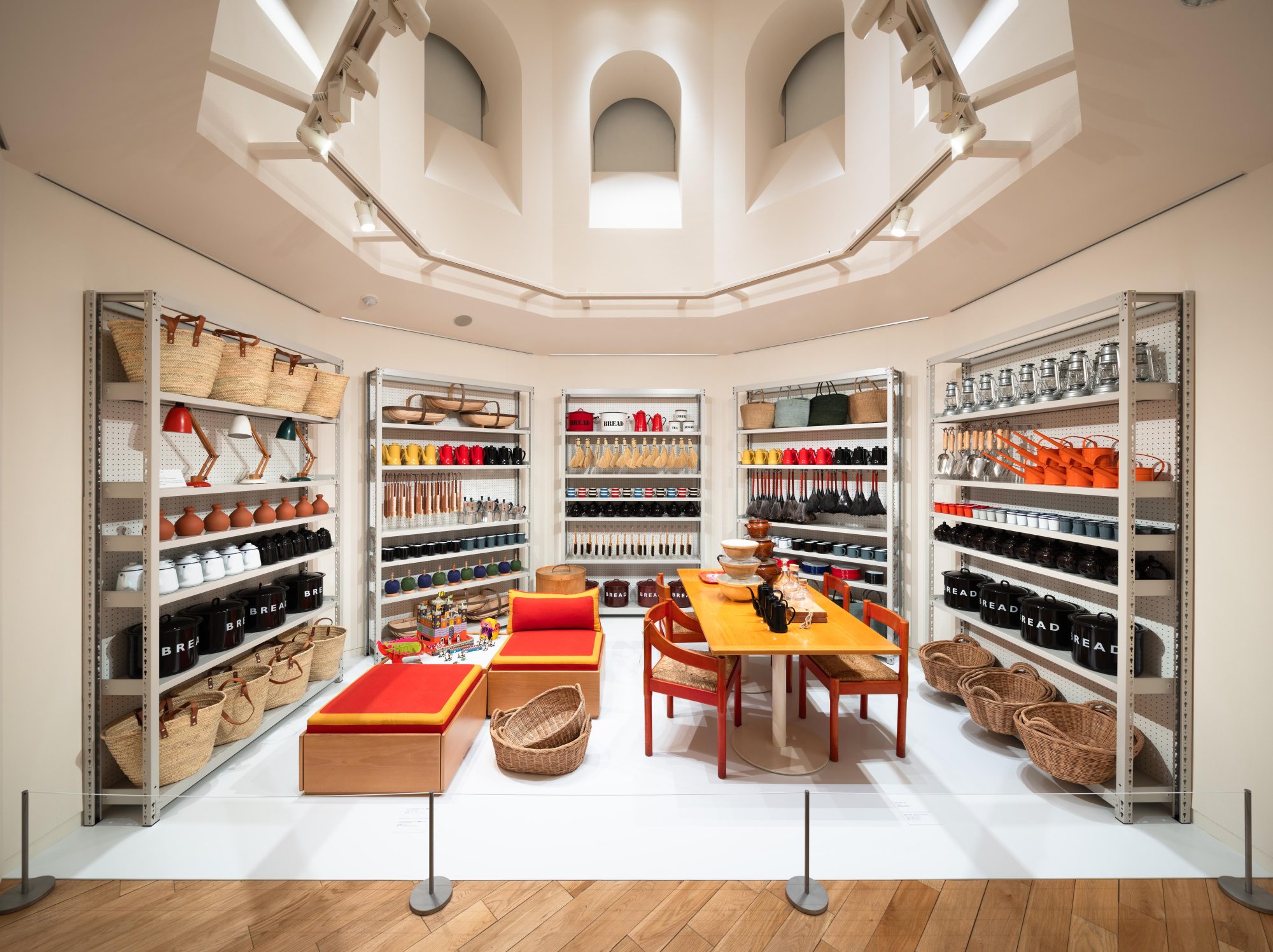 ザ・コンランショップ」のテレンス・コンランの世界を紹介する展覧会