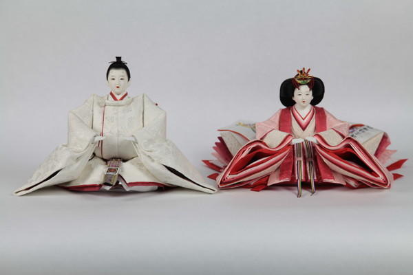 雛人形司 蓬左佳峰 狆引き官女 ｜ 信州・松本 水と人形のまち 高砂通り