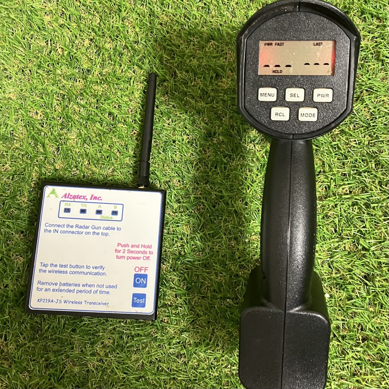 Jugs Gun – Sports Radar Gun ワイヤーレスディスプレイシステム