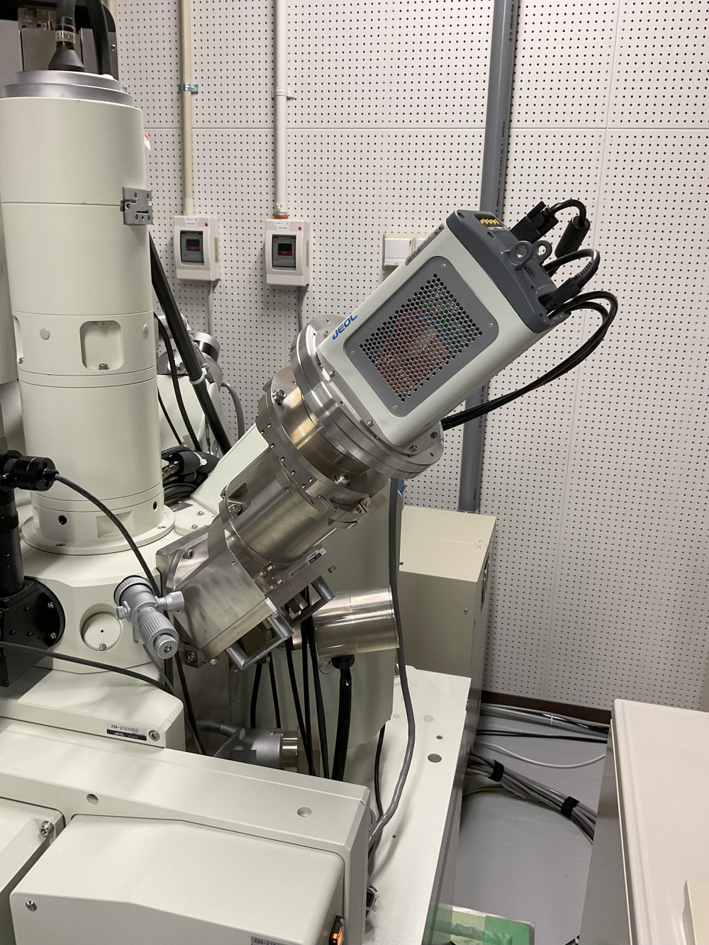 電子プローブマイクロアナライザ（EPMA） | ARIM Japan公式