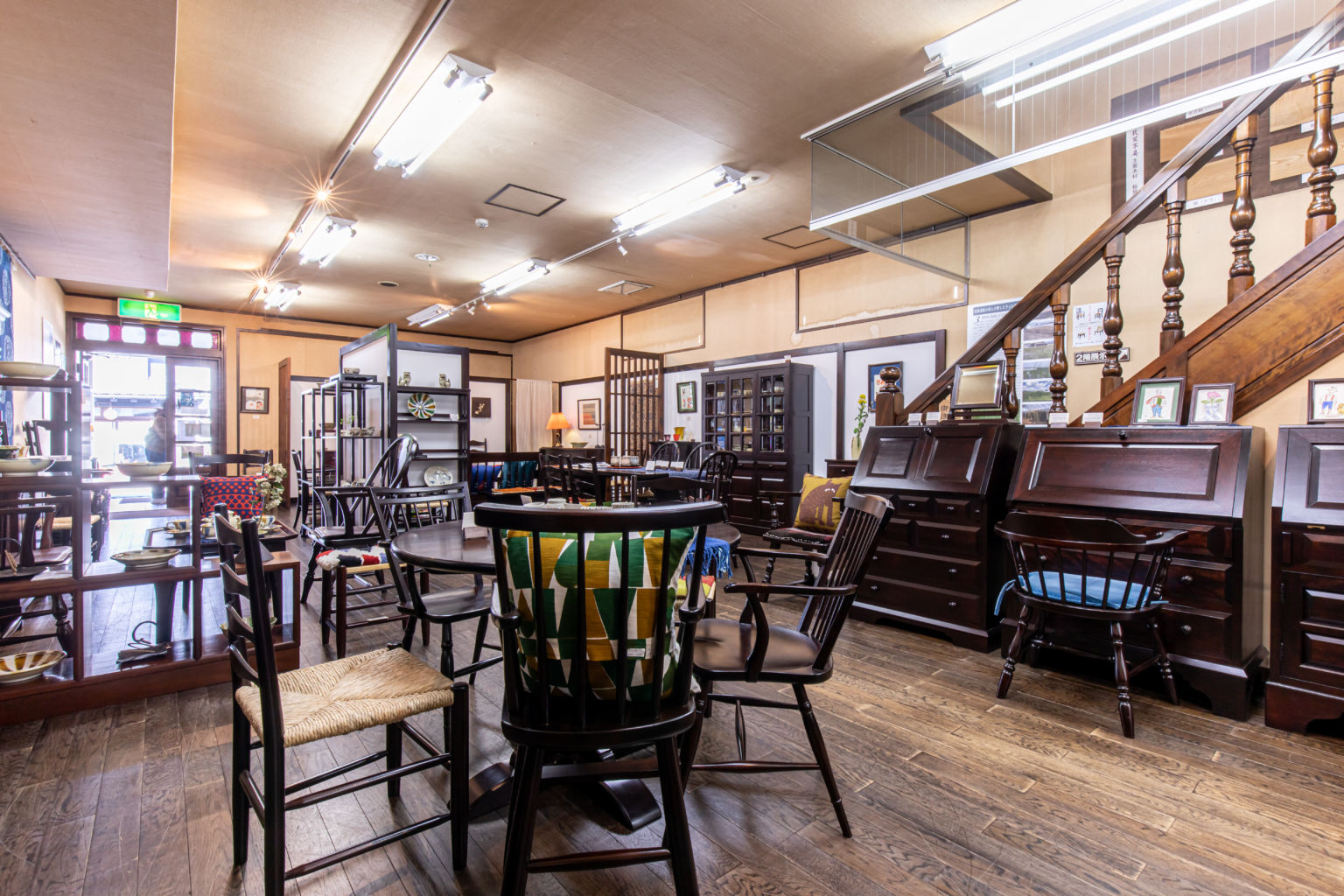 松本民芸家具・中央民芸ショールーム – 信州・松本 中町商店街