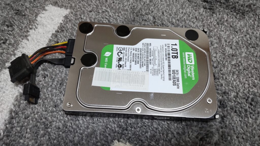 内蔵HDDを外付け化してみた | ナカニシガーデン