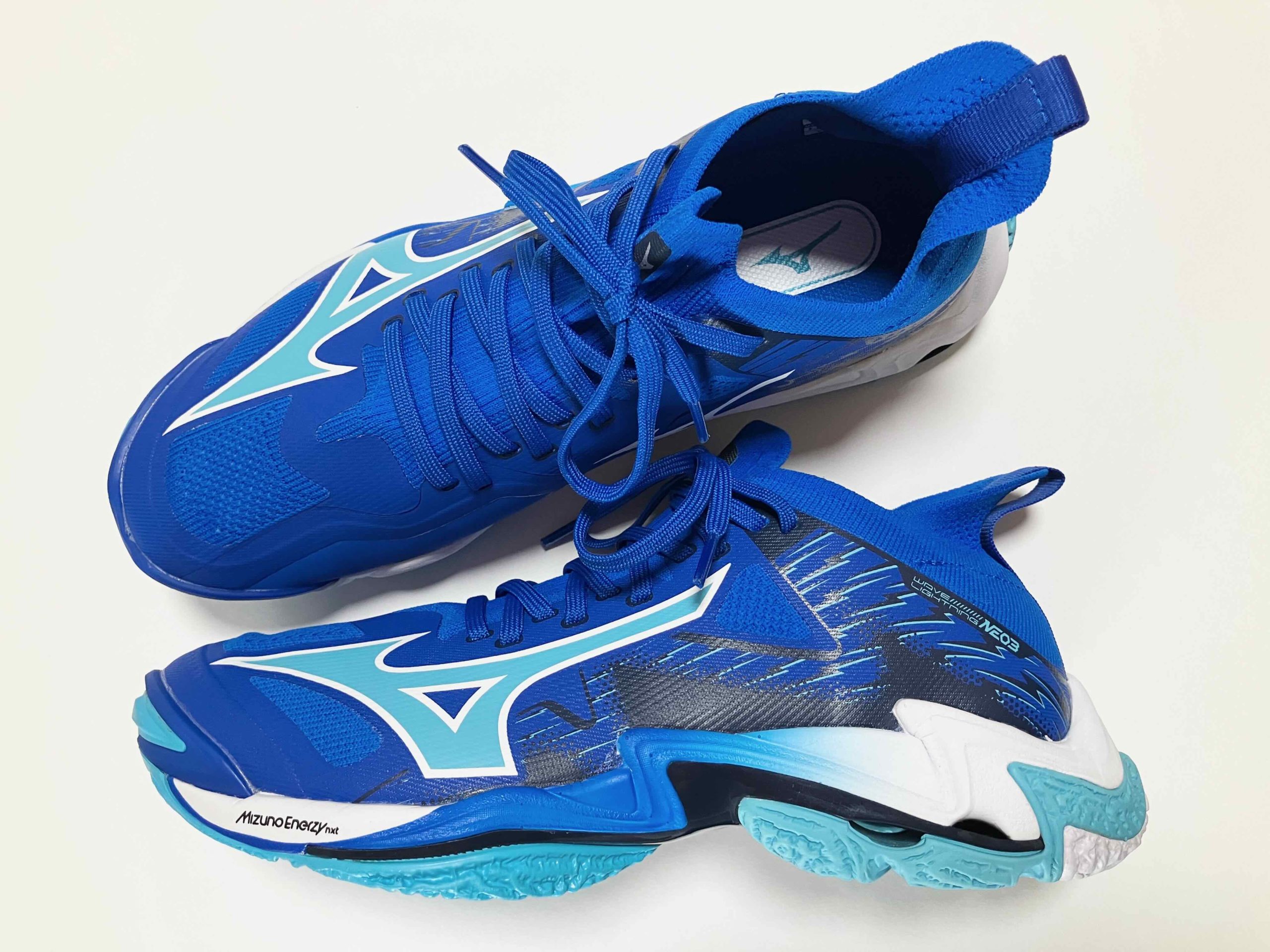 ウエーブライトニング NEO3』レビュー｜アッパーのクセと高価格。「Z8