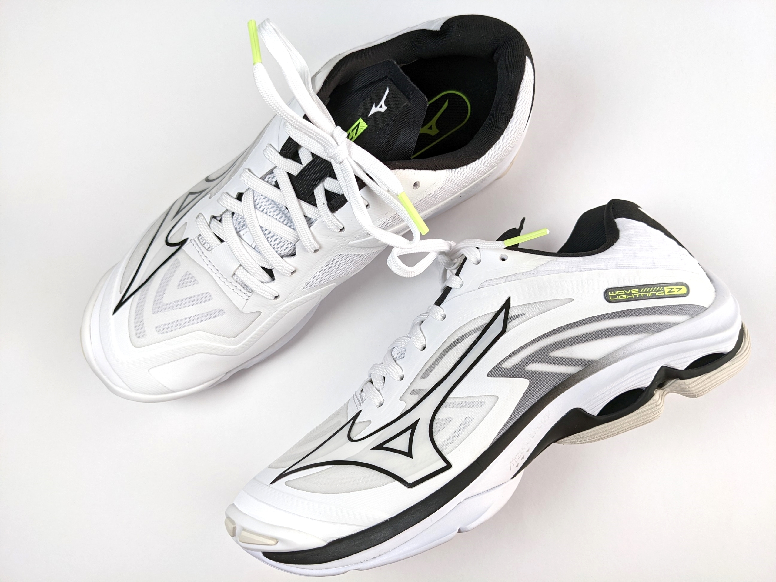 ウエーブライトニング Z7｜実際に履いて本気で評価してみた