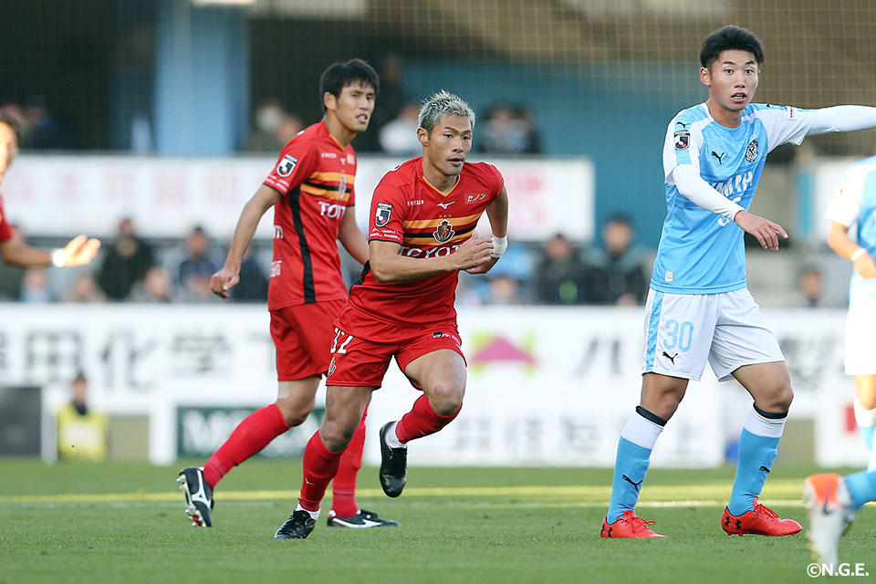 赤﨑 秀平 | 選手・スタッフ | チーム | 名古屋グランパス公式サイト