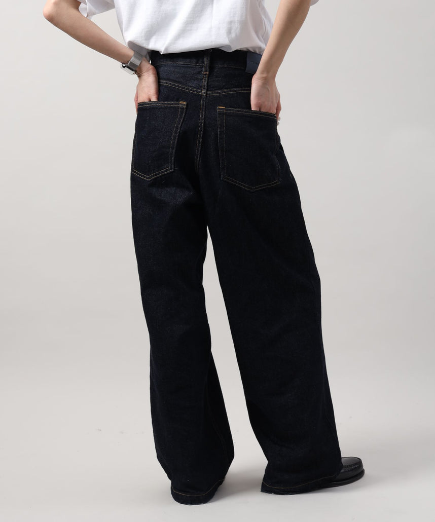 FFEIN(フェイン)】ワイドストレートタックデニムパンツ / デニム