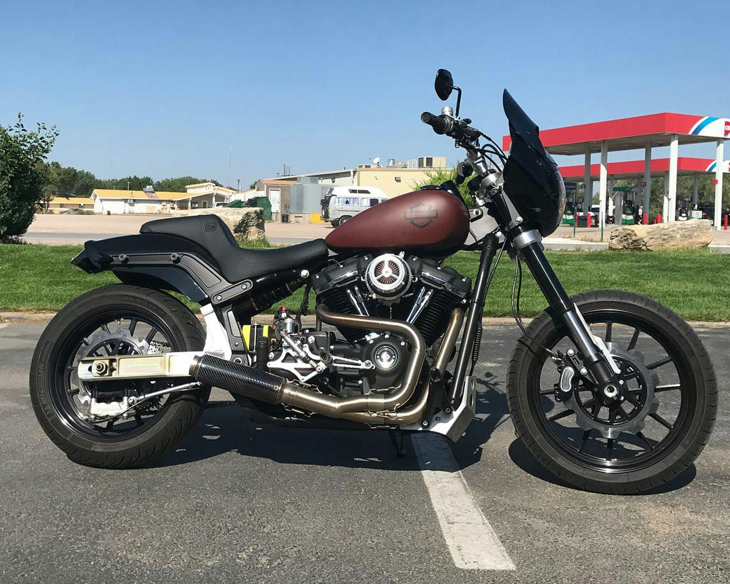 ハーレー用パーツ カスタムパーツの通信販売 ネオファクトリー