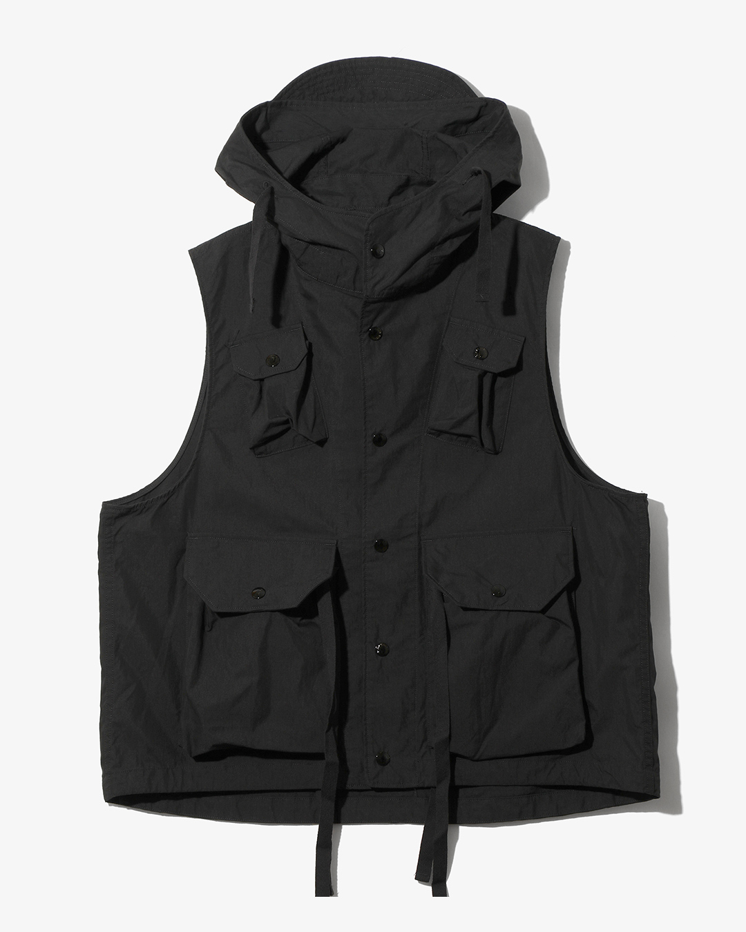 ENGINEERED GARMENTS〉ユーティリティ性の高いフィールドベスト