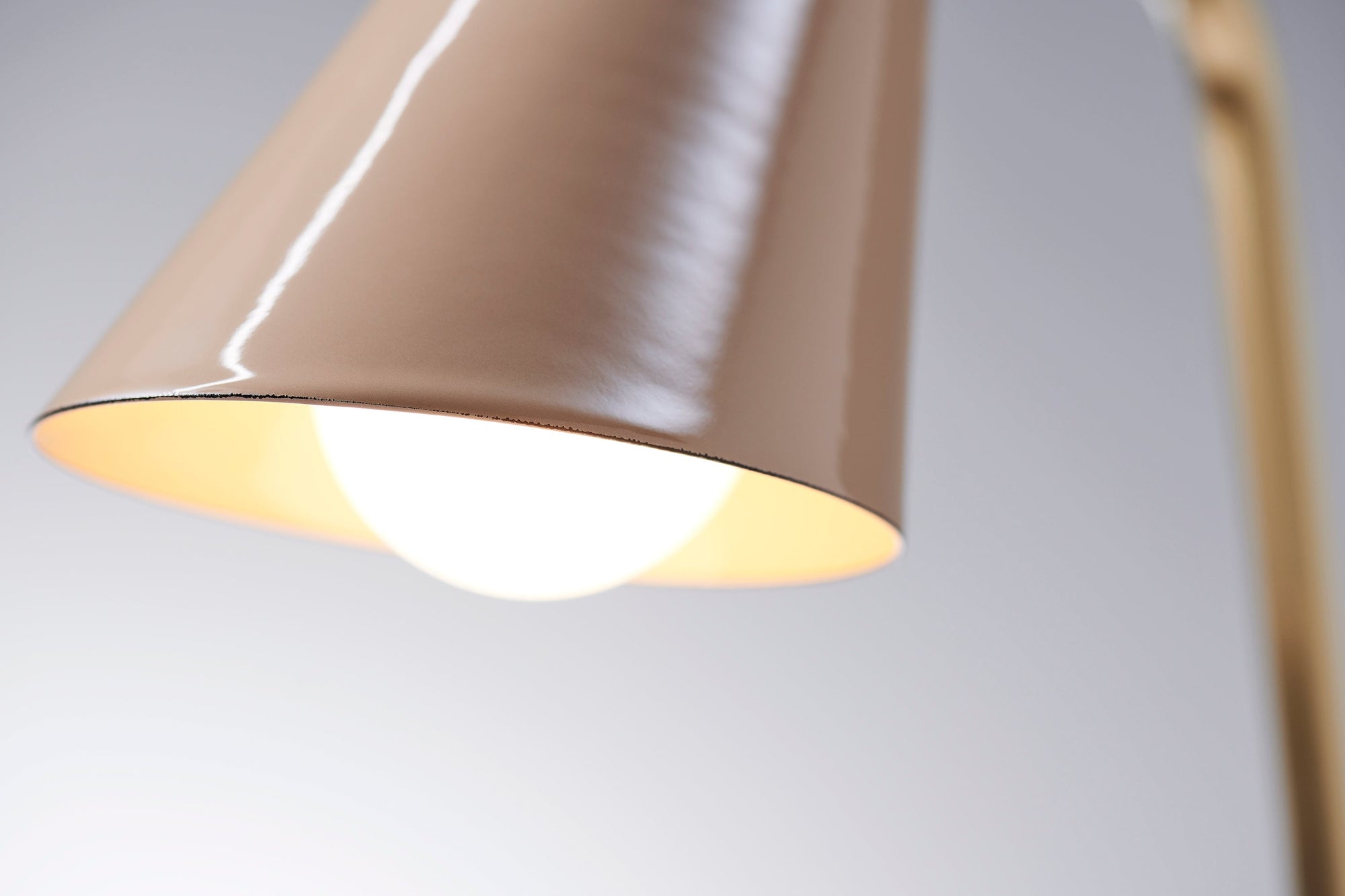 Norm_table_sandbeige_3_2000x.