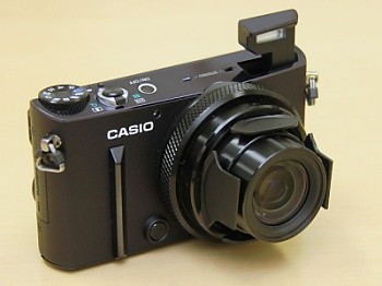 カシオの最新デジタルカメラ「EXILIM EX-10」について、ぶっちゃけ聞き