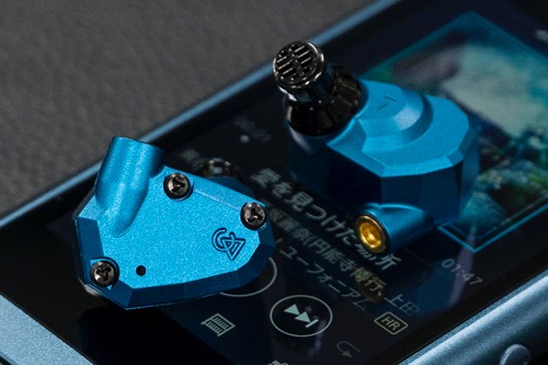 6万円イヤフォン「POLARIS II」自腹レビュー、音も質感にも大満足